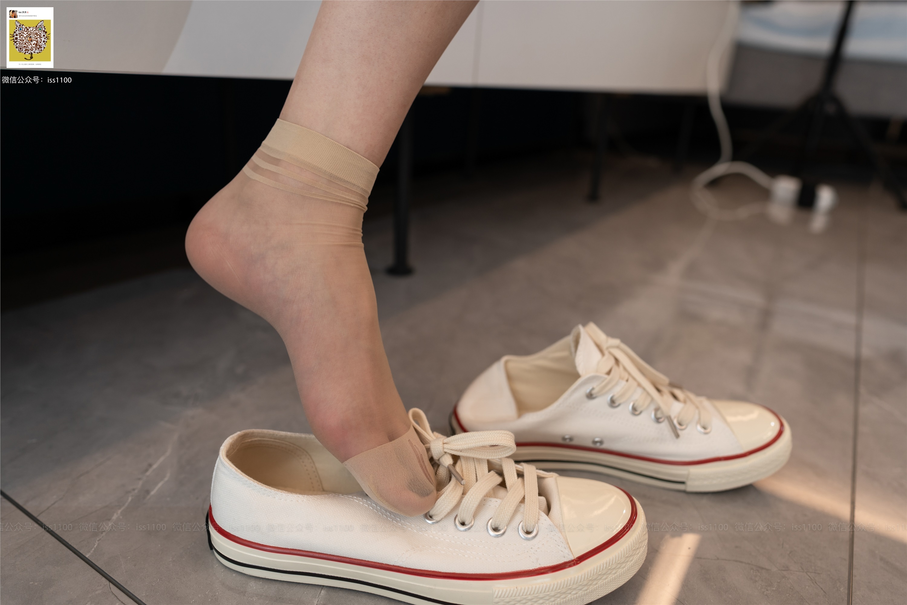 ISS系列 002 佳佳 校服